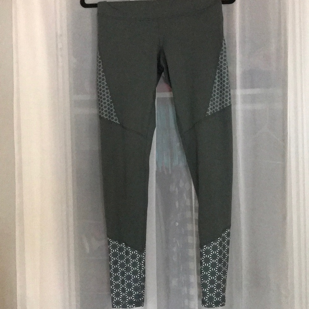 Women’s Champion workout leggings